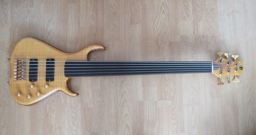 Bernie goodfellow string - bernie,