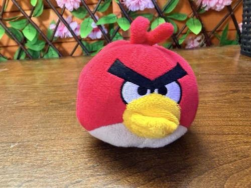 Classic angry birds - red, bird