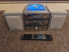 Hitachi AX-M68D Mini Hi-Fi System CD Player, Radio, Amplifier-Tuner-Remote 