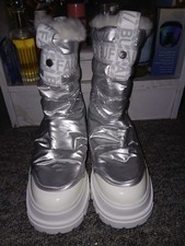 Buffalo Aspha Quilt Snowboot Women Lifestyle Shoes Boots New White Silve Size 6
