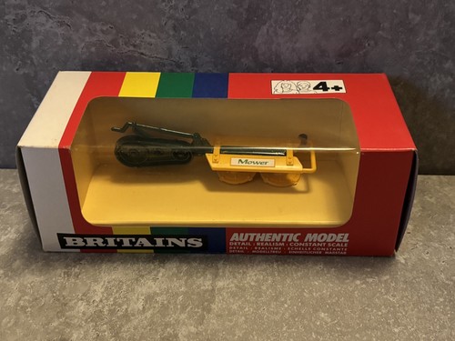 Britains disc mower - 1/32,