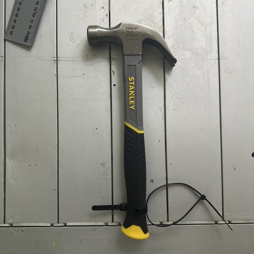 Stanley 20oz curved claw - stanley, 20oz.