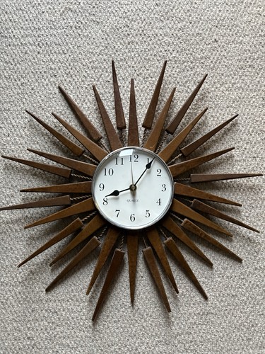 Vintage quartz wall clock - vintage,