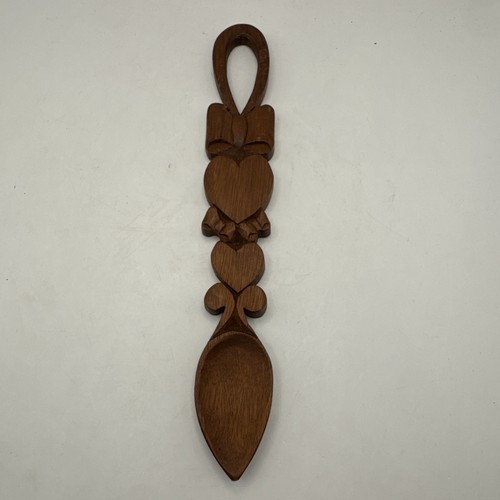 Vintage hand carved welsh love - hand,