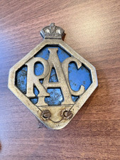 VINTAGE CAR BADGE RAC looks