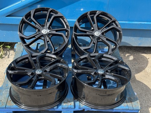 New vw golf suzuka - 4x,
