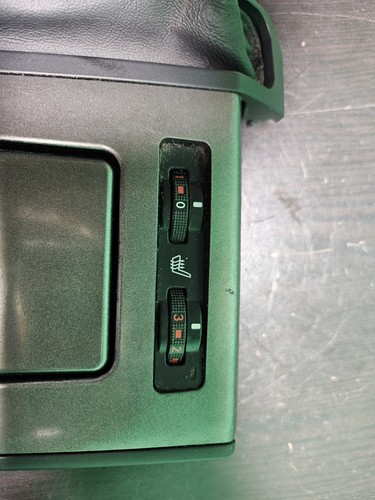 Lexus 220d centre - is,
