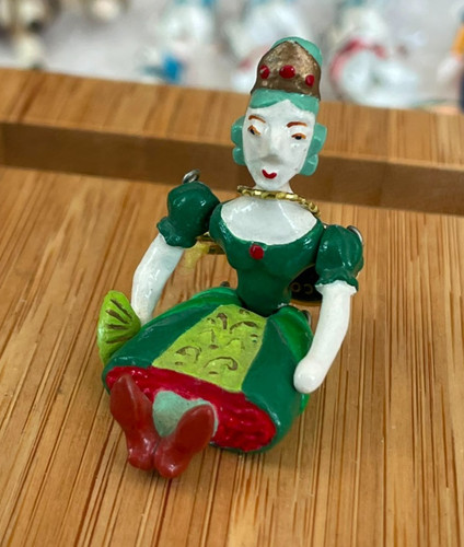 Hantel pewter figurine - figurine, green