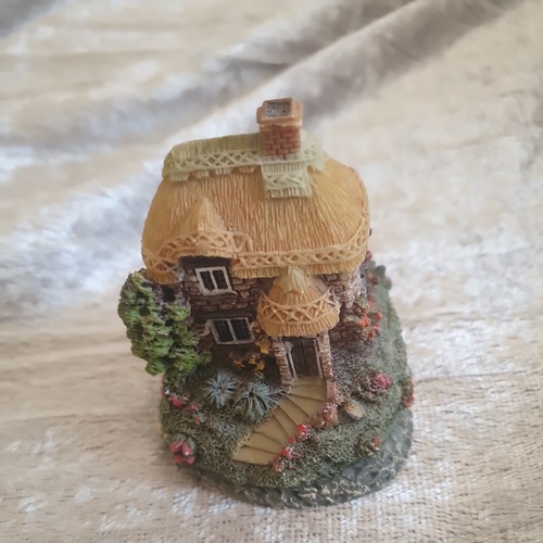Leonardo small thatched - leonardo,