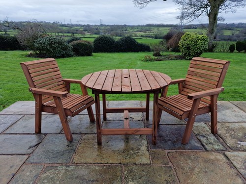 Wooden garden furniture - ,
