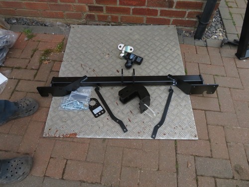 Tow bar ford transit connect - ,