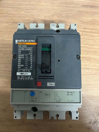 Merlin gerin ns100n circuit - ns100n,