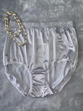 Vtg Shiny Sz 9 Hanes 1990s All