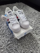 adidas Superstar