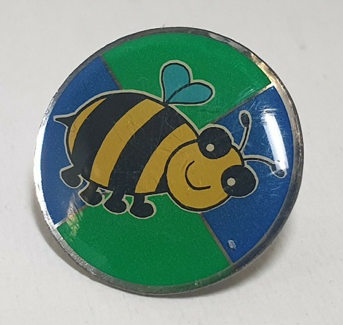 Novelty bumblebee pin badge - bumblebee,