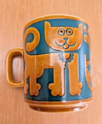 Hornsea cat and piranha - hornsea, mug