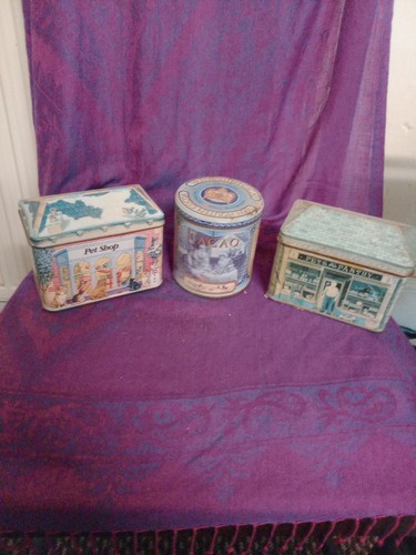 Vintage collectable tins set - collectable,