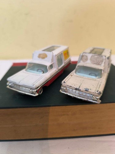 Vintage corgi chrevolet impala - corgi,