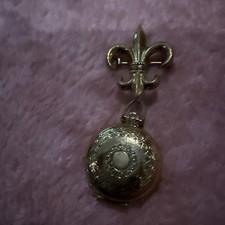 Pegasus Coro 4 Picture Locket