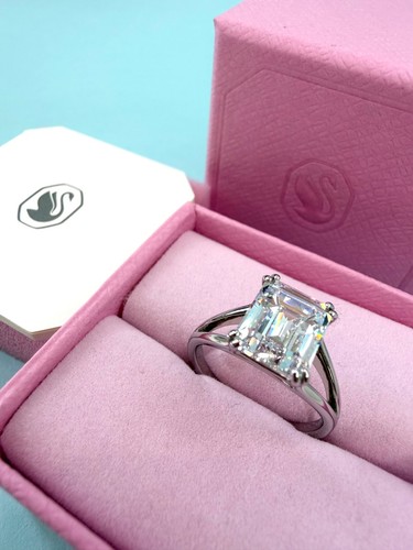 New swarovski stilla - new, ring