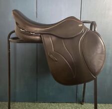18” Harry Dabbs Platinum Excel Jump Saddle - MEDIUM WIDE. Ex Demo. IB Tree