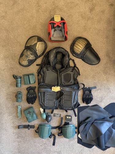 Judge dredd costume outfit - judge,