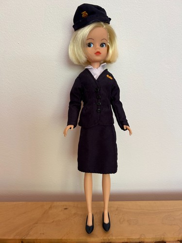 Sindy doll blonde boac cabin - blonde,