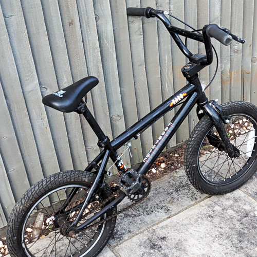 Haro black 20in bmx - 20in, bike