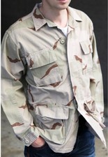 Vintage 1990s US army desert camouflage bdu jacket military urban tri color coat