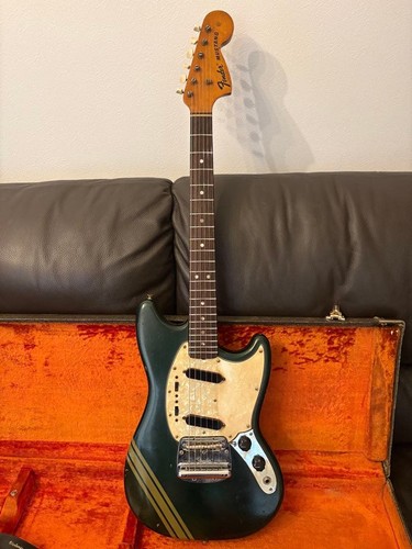 Fender mustang competition - fender,