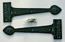 Pair of cast iron door gate t