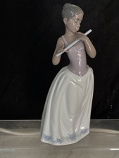 LLADRO NAO Porcelain Figurine