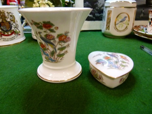 Wedgwood kutani crane pattern - crane,