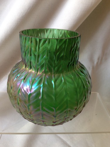 Beautiful art nouveau loetz - nouveau,