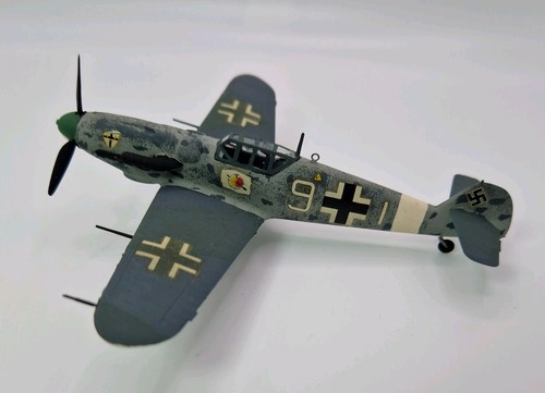 Plastic scale model of - scale, a