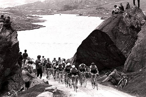 Sean kelly leads - kelly,