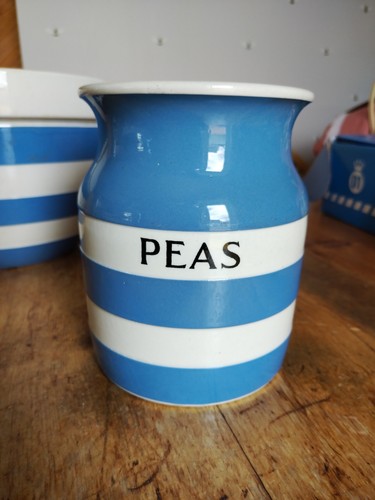 Green cornishware peas - t,