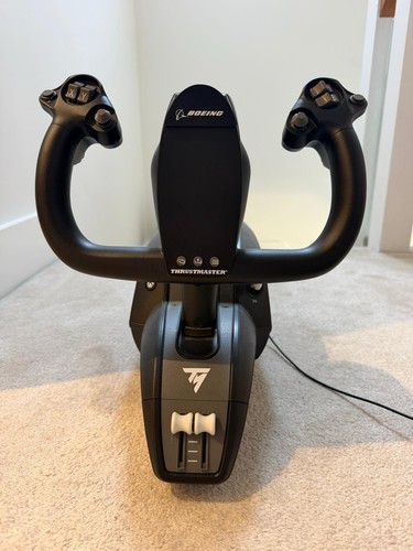 Thrustmaster tca boeing yoke - boeing,