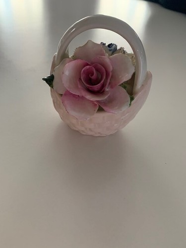 Radnor flowers basket - radnor, a