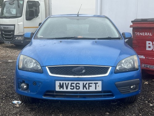Ford focus auto - ford, breaking