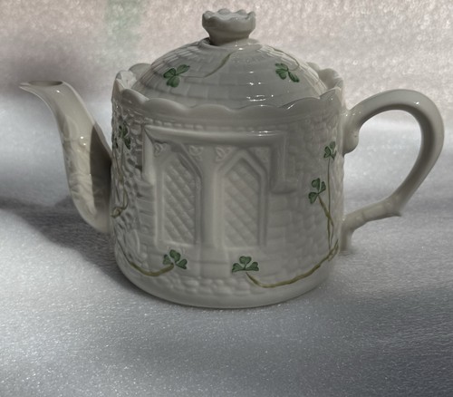 Irish belleek shamrock - belleek,