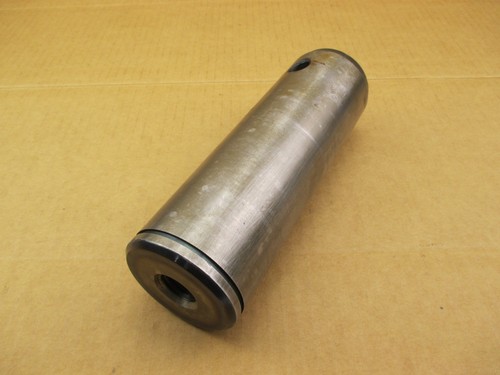 Slew ram pivot pin - pivot, jcb