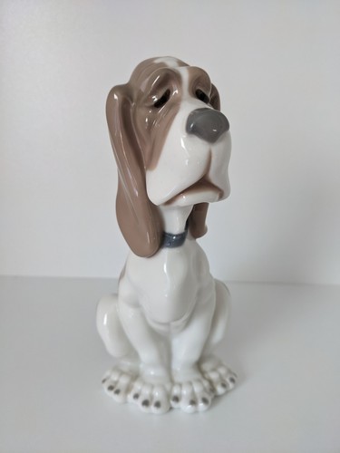 Lovely nao blood - blood, hound