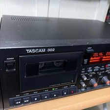 TASCAM 302 Cassette Deck -