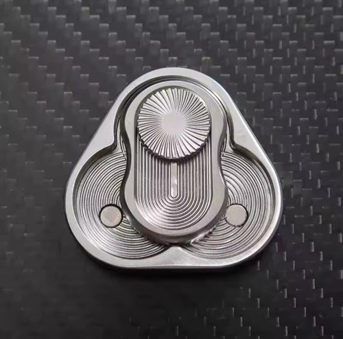 Triangle magnetic fidget - triangle,