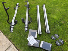Thule Wing Bar 961 roof bars and two Proride 591 bike carriers