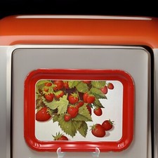 Vintage Metal 🍓 Shabby Chic Strawberry Serving Lap TV Trays Some Wear 10x13.5"