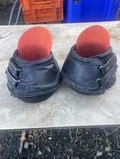 Cavallo Simple Hoof Boots - Pair Size 6 - Black. Includes inserts 