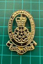 Queens Lancashire Regiment Anodised Cap Badge BB-116