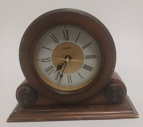 Seiko wooden mantle - wooden, with